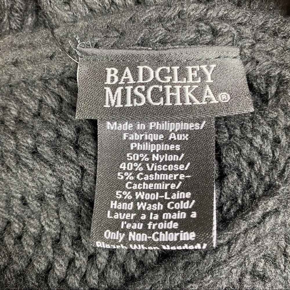 Badgley Mischka Women's‎ Black Hourglass Cable Knit Scarf 15